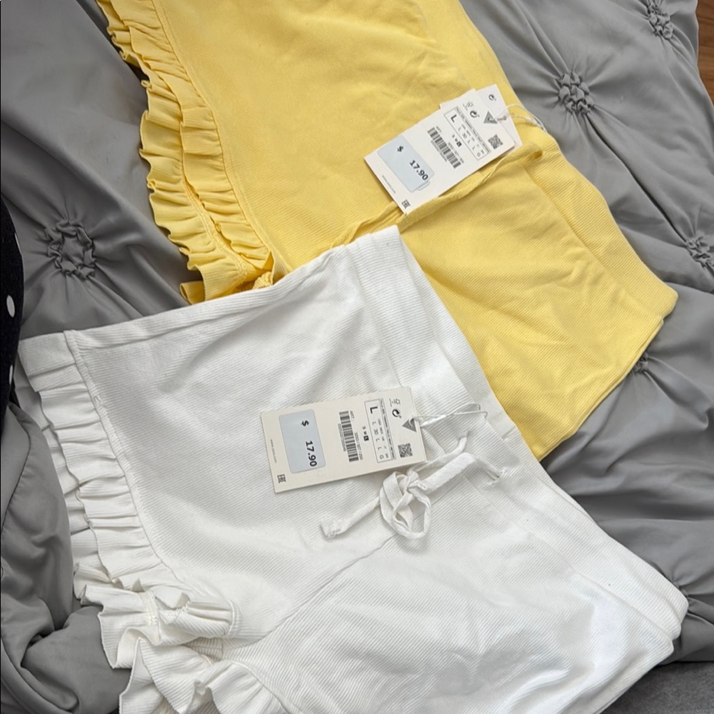 Zara High Waist Yellow and White Elastic Shorts